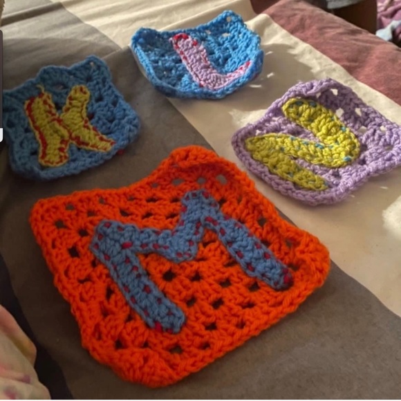 Letter name on blanket